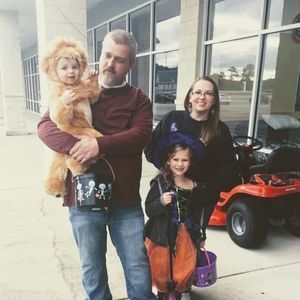 Meet your Posher, Lori